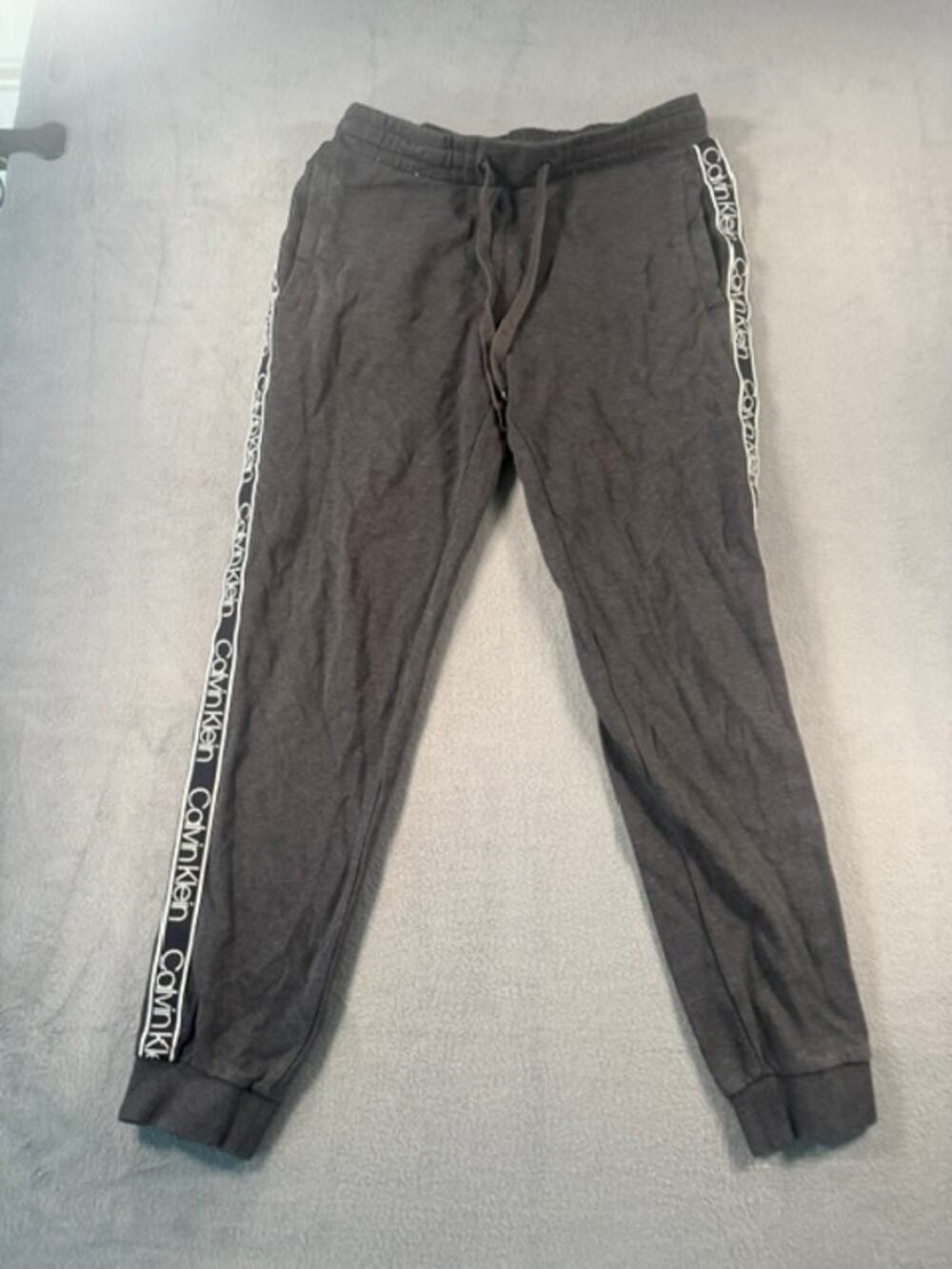 CALVIN KLEIN PAINTS ( SIZE M )